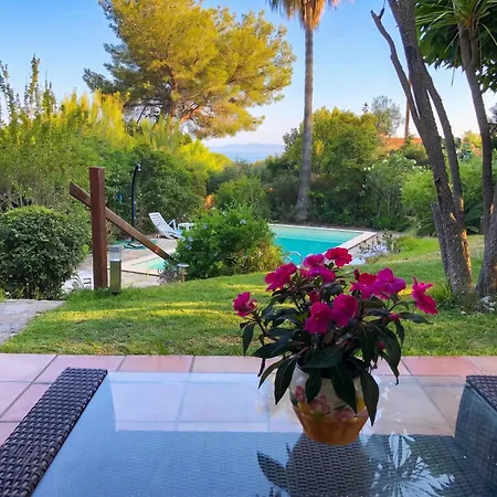 Villa Avec Piscine Pres De Le Lavandou, 160 M² Le Lavandou