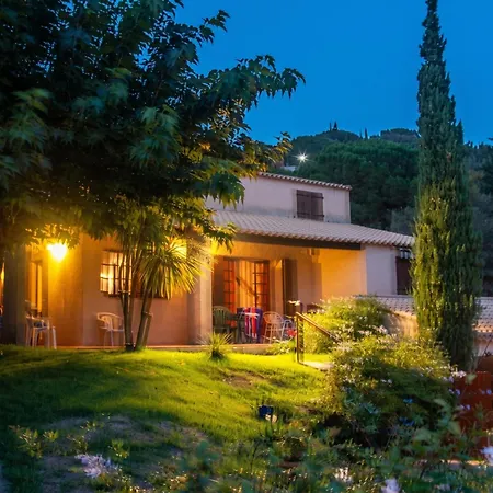 Avec Piscine Pres De Le Lavandou, 160 M² Villa *
