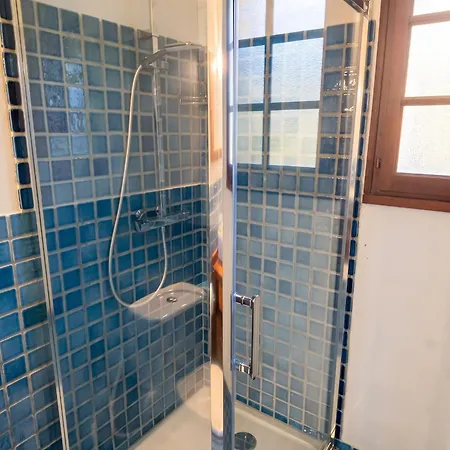Avec Piscine Pres De Le Lavandou, 160 M² *